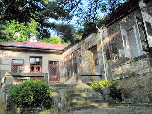 莲花山房