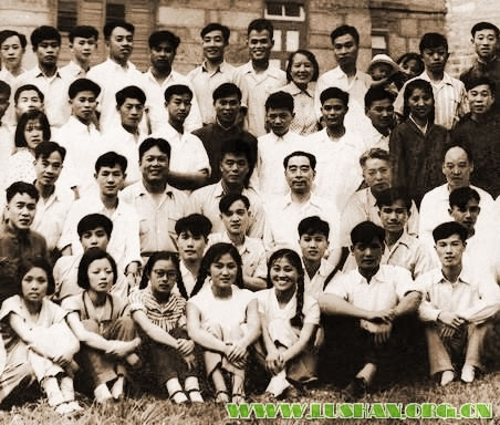 周恩来与马库成