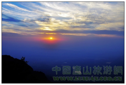 庐山落日 张平摄