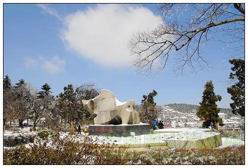 庐山春雪