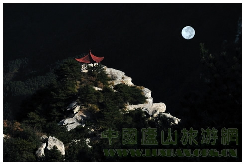 梦中庐山 张岩摄