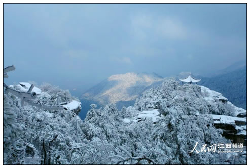 雪后庐山 诗意无限