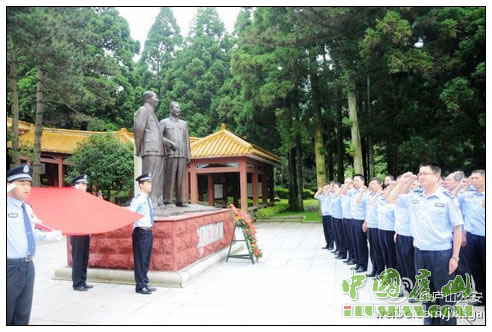 庐山公安局云中派出所利用网络平台服务百姓