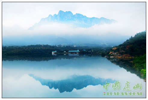 庐山之五老胜景 曹海滨摄