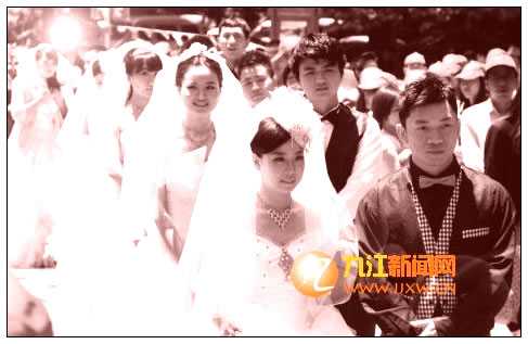 爱情之美 两千恋人游庐山
