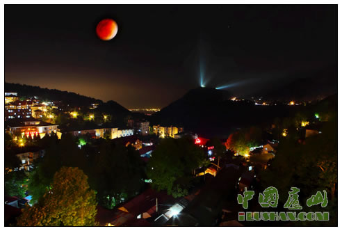 牯岭夜色 翁第亮摄