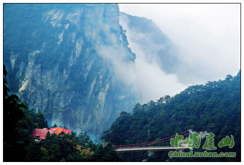 庐山石门涧风光 张爱良摄