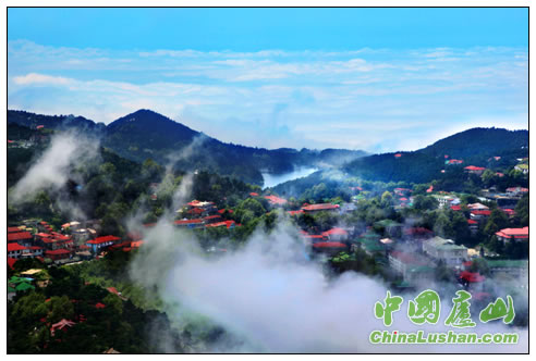 俯瞰山城秀色 殷锡翔