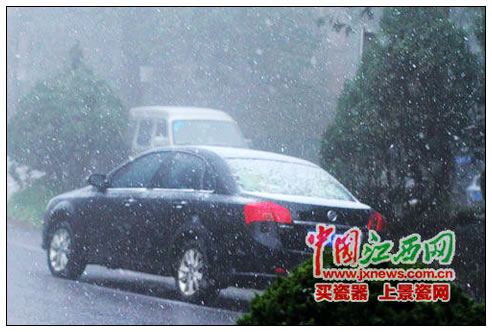 庐山降下今年入冬江西首场雪