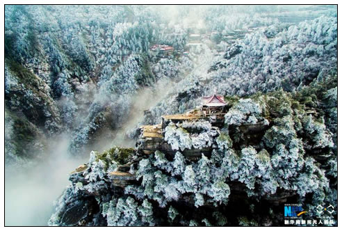 航拍庐山雾凇云海奇幻壮丽如仙境