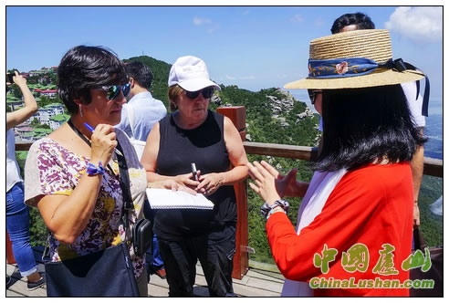 世界地质公园中评估考察专家的庐山之行