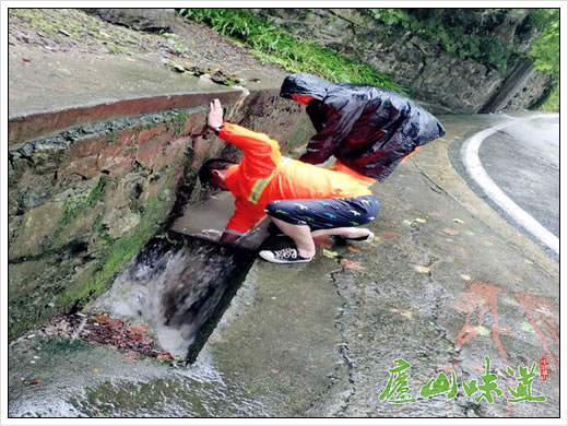 庐山天下悠:不惧风雨砥砺前行 防汛救灾庐山市政在行动