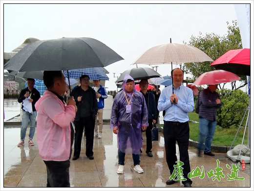 庐山管理局领导现场调度庐山国际爱情电影周筹备工作