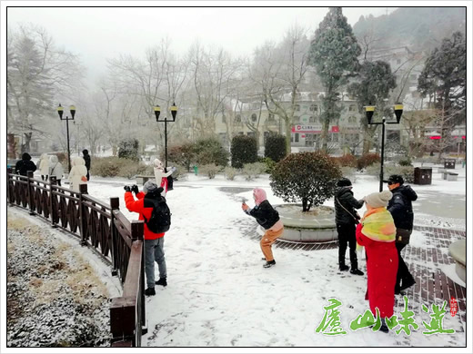 庐山景区2021年第一场雪如约而至缤纷袭来